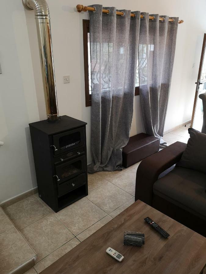 Aprosmeno Jacuzzi House 1 Villa Agros Exterior photo